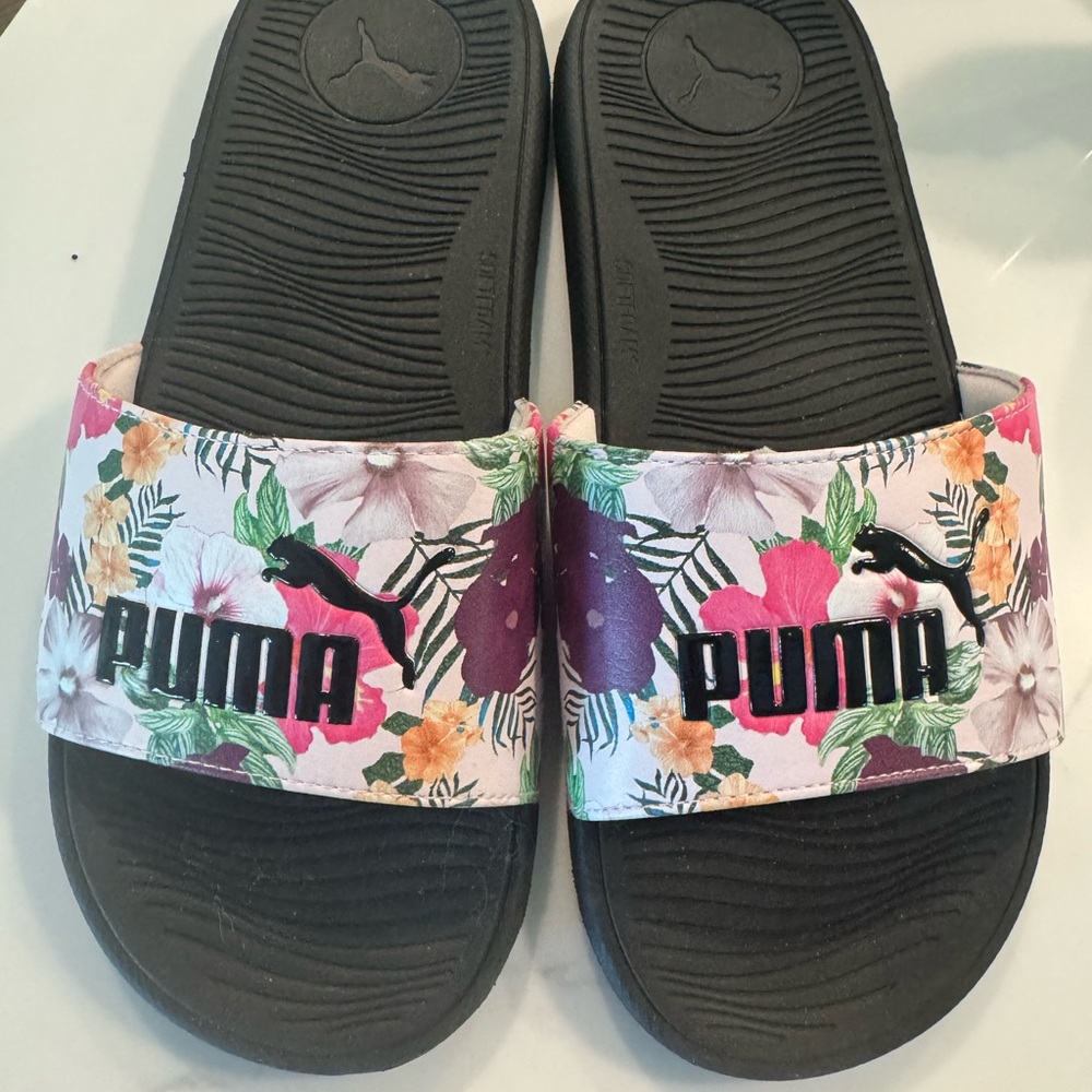 NWT Puma Floral Slide Sandals, size 10